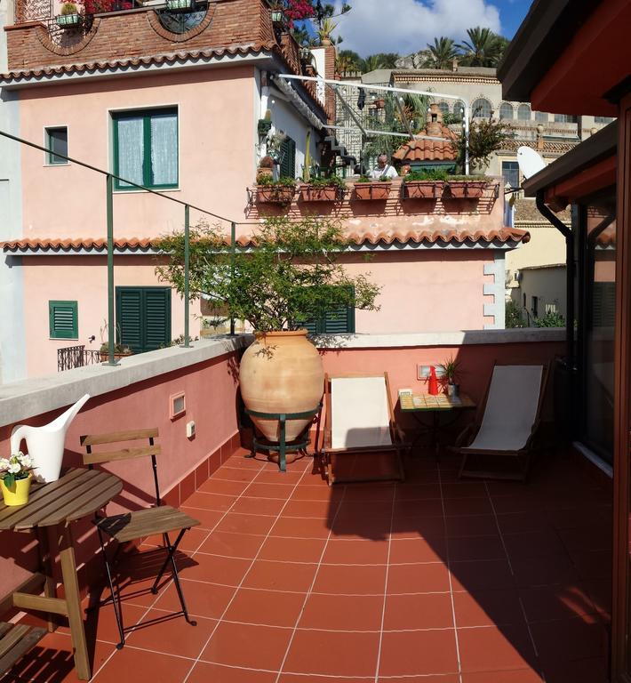 Apartamento Il Gelsomino Taormina Center Habitación foto