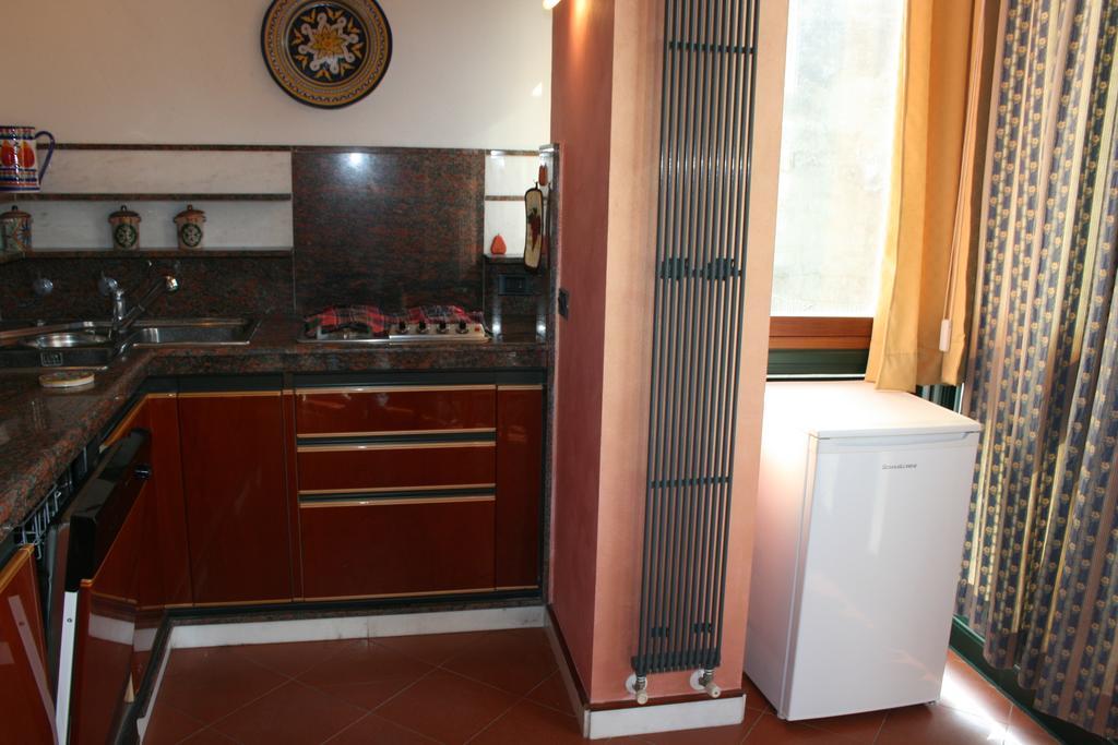 Apartamento Il Gelsomino Taormina Center Habitación foto