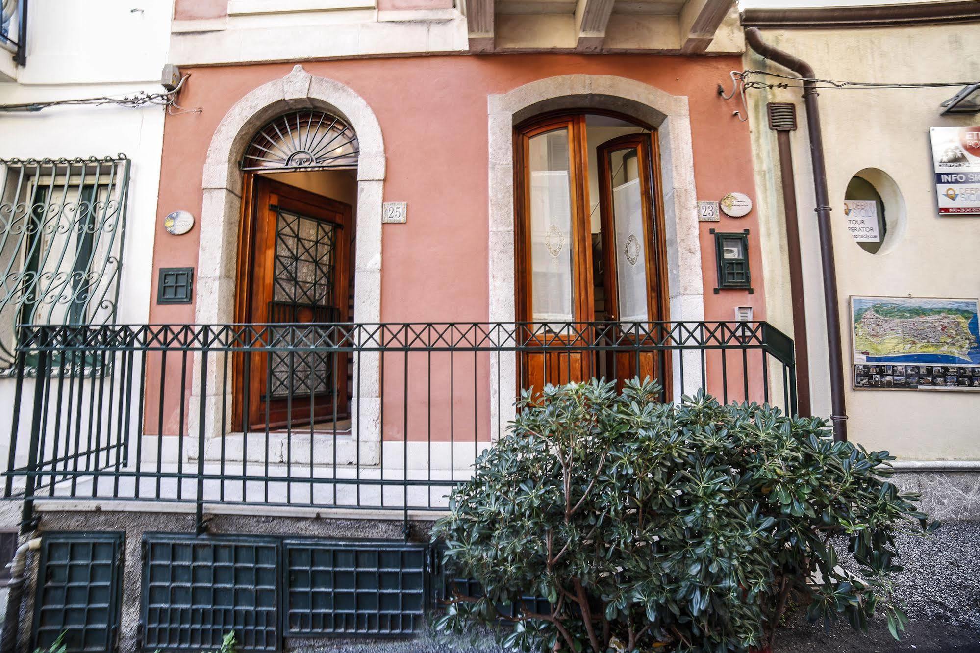 Apartamento Il Gelsomino Taormina Center Exterior foto