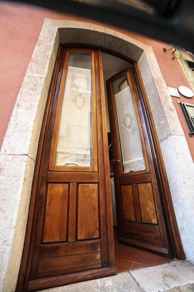 Apartamento Il Gelsomino Taormina Center Exterior foto